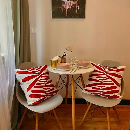 Final 1room Warszawacenter ワルシャワ